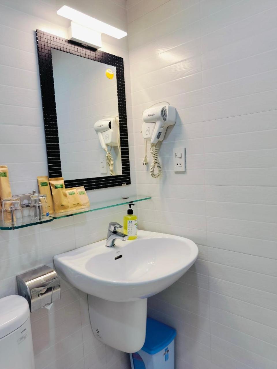Adventure Hotel โฮจิมินห์ซิตี้ ภายนอก รูปภาพ
